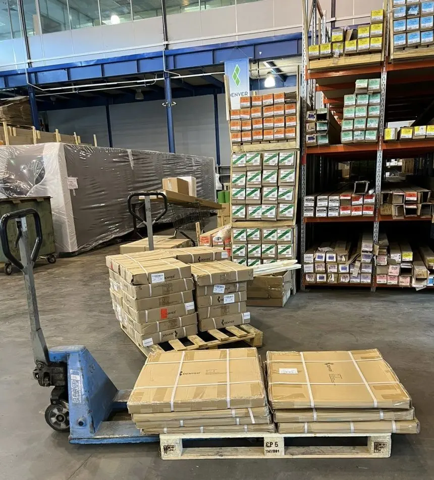 Выгружаем диски DENVER.jpg